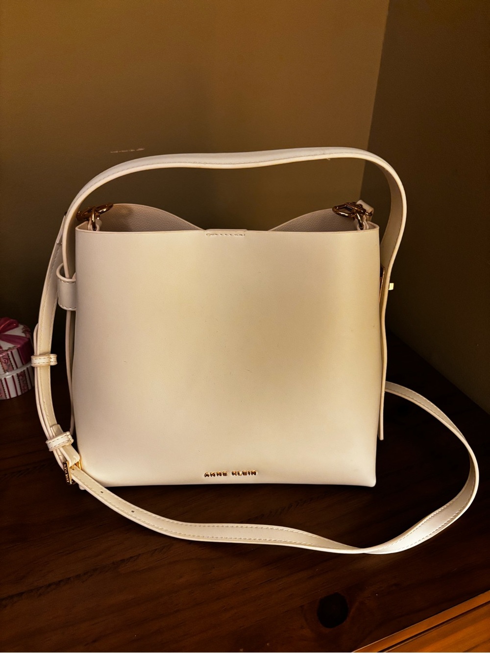 Anne Klein Cream Leather Bucket Shoulder Bag with Gold Hardware